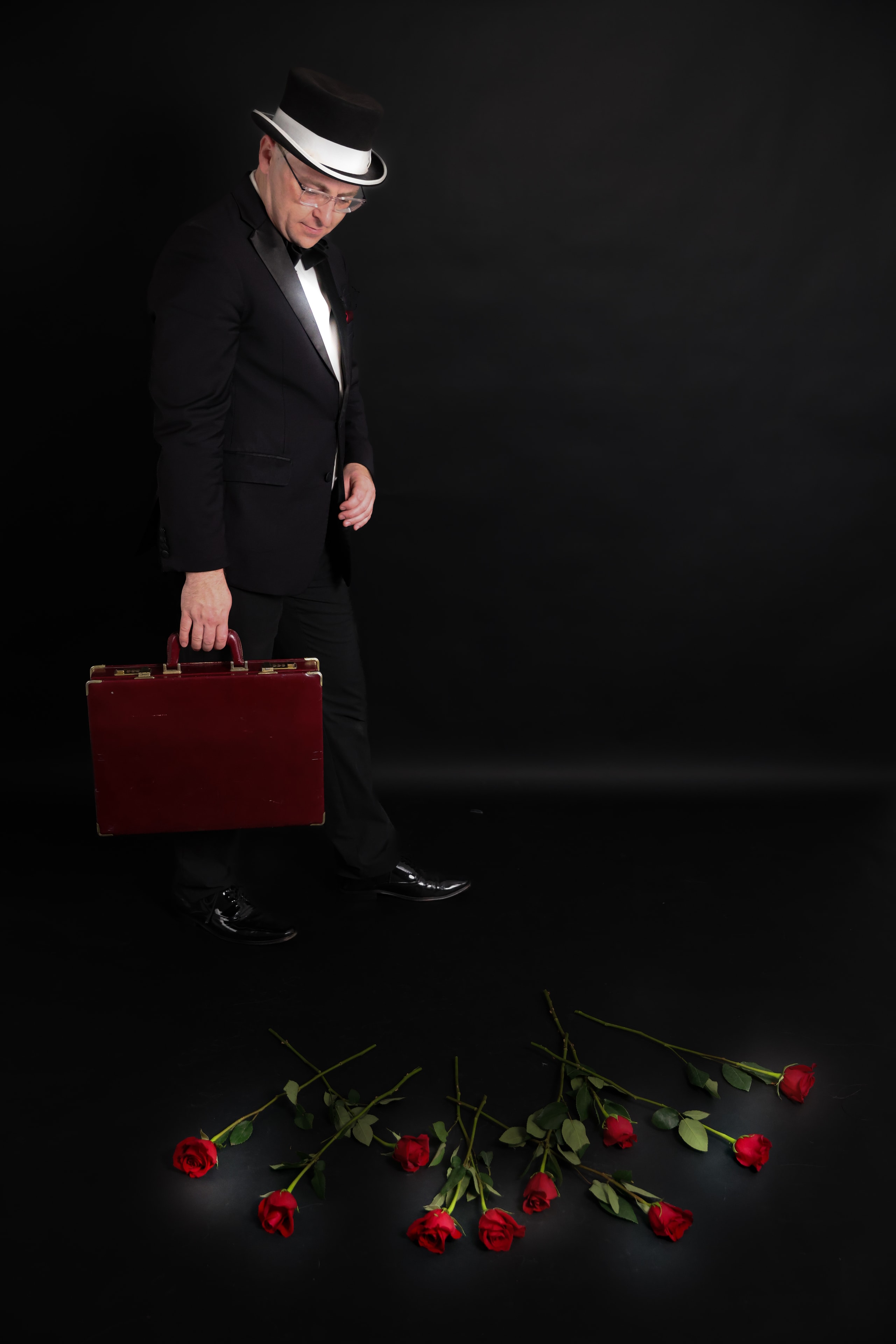 Tuxedo Briefcase Roses Floor